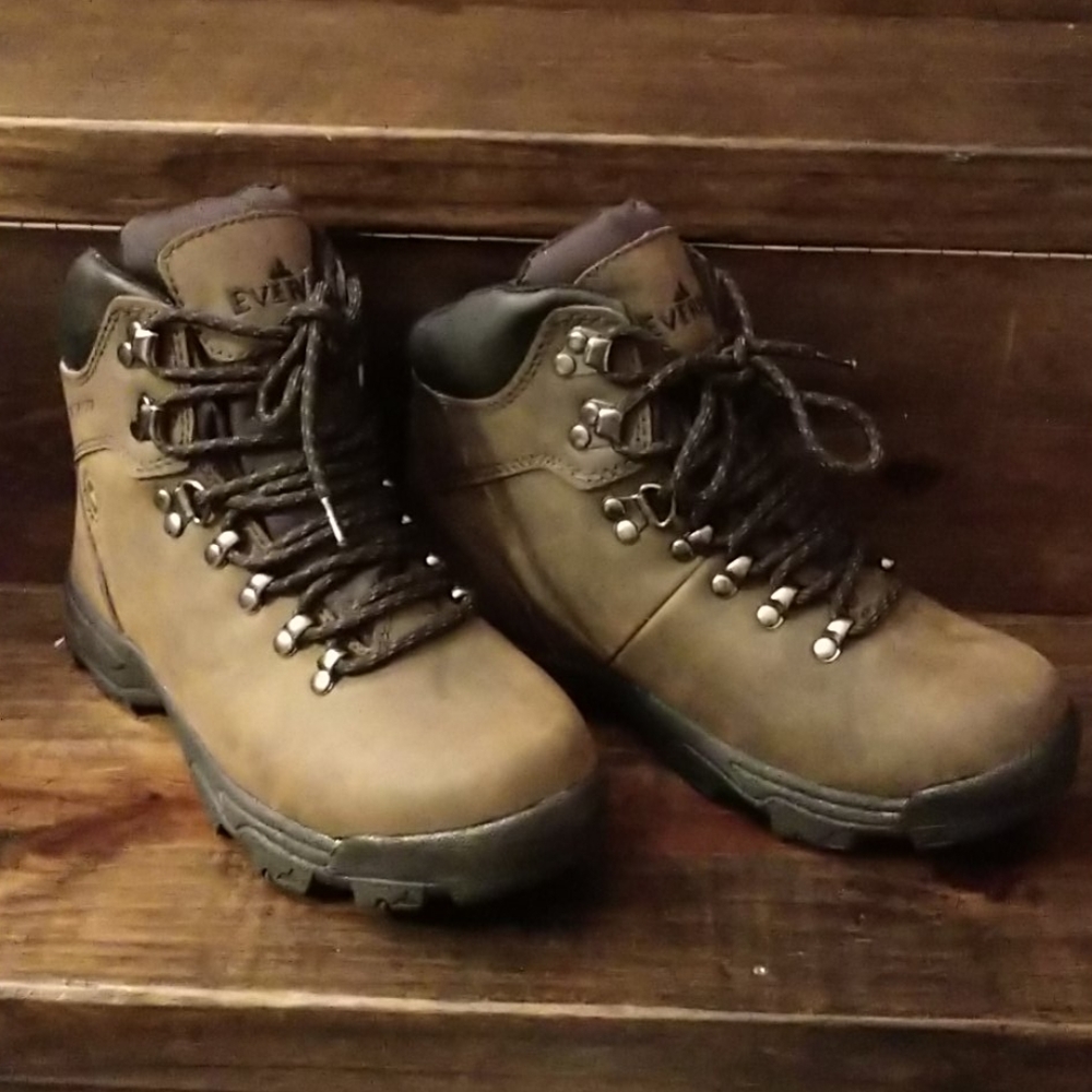NWOT, Everest hikers